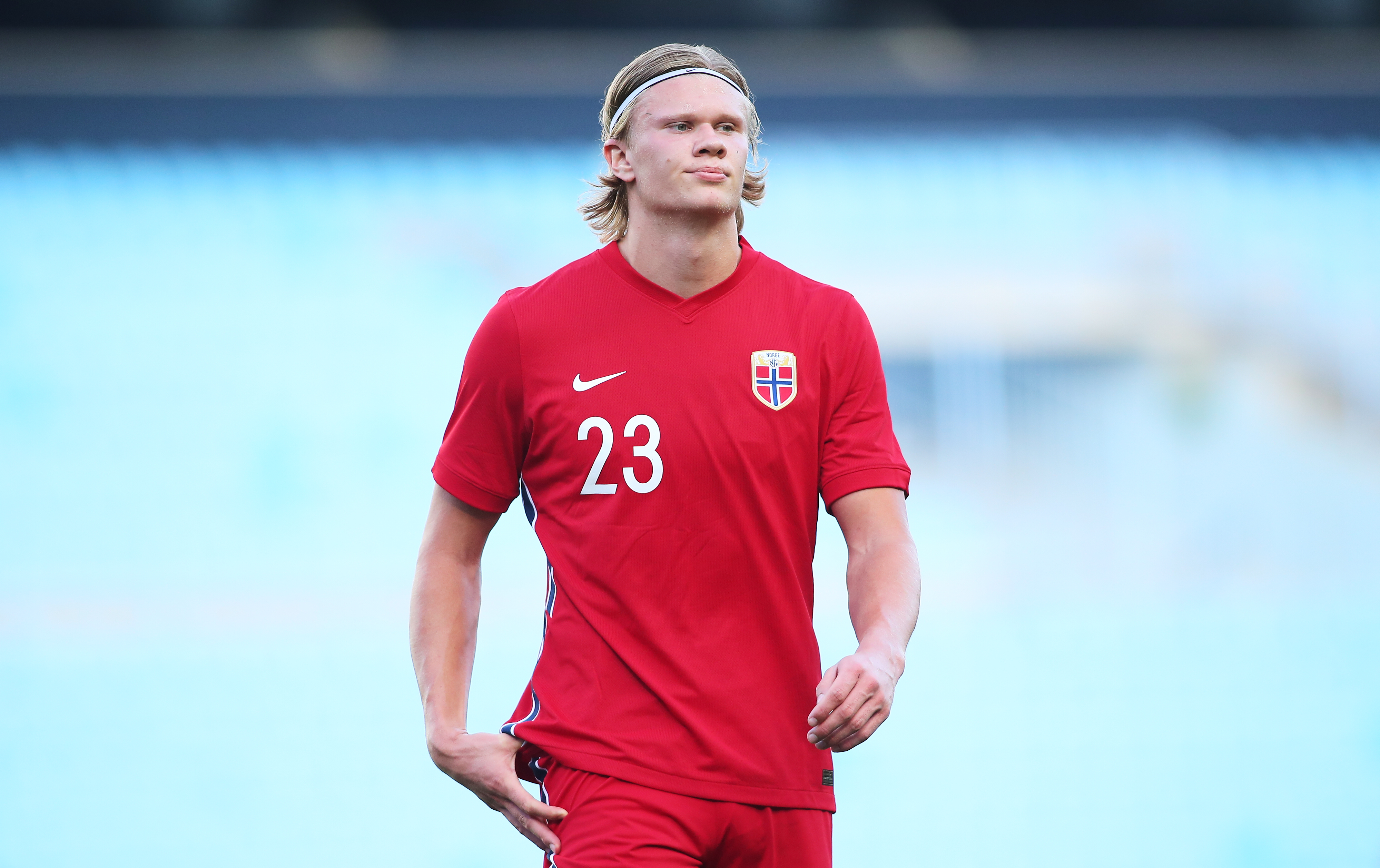 恍如隔世，巴萨上一次在诺坎普比赛法蒂双响，登贝莱助攻（恍若隔世：巴萨上次在诺坎普出战，法蒂梅开二度，登贝莱送出助攻）